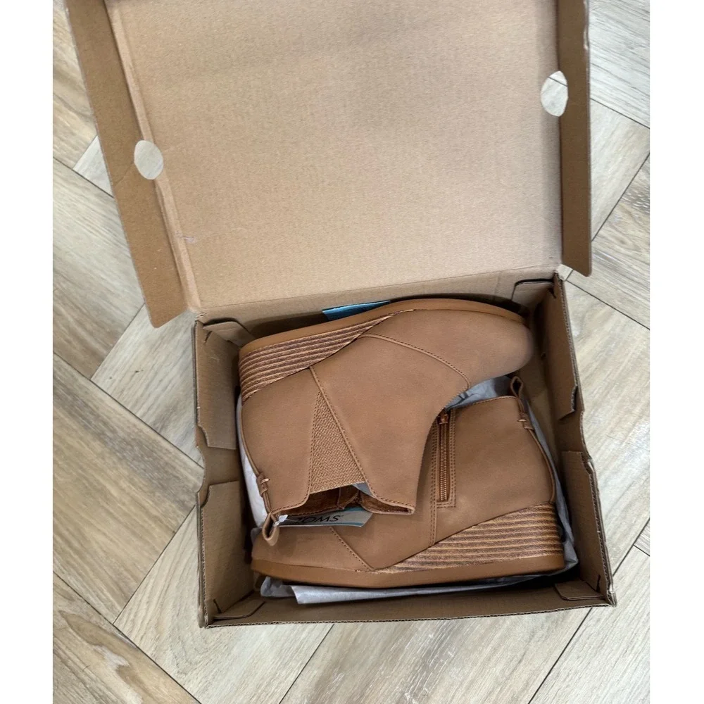 TOMS Youth Kelsey Wedge Toffee‎ Synthetic Nubuck Ankle Boots Size 3 10018673